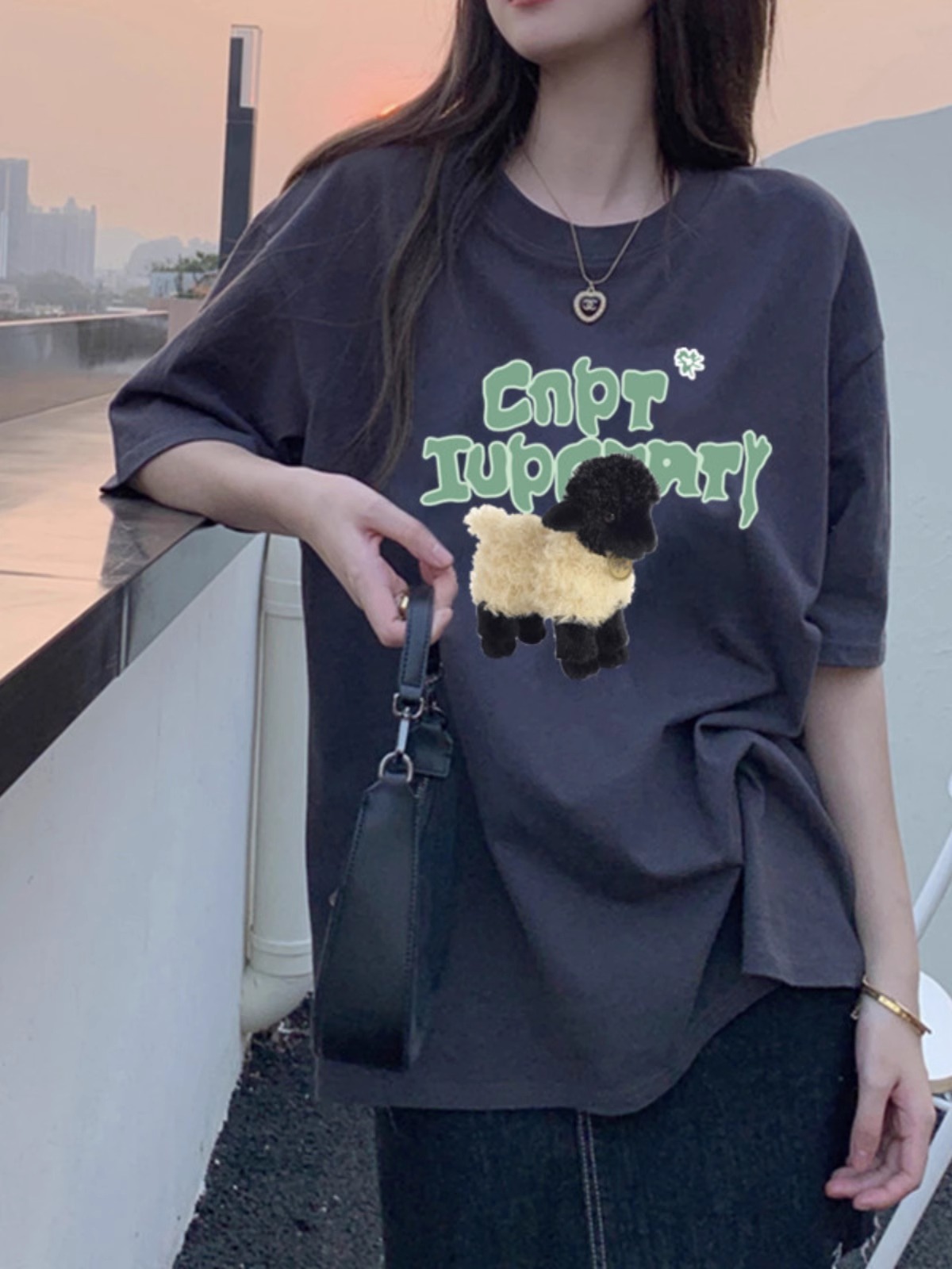 Plus-Size Oversized Short Sleeve T-Shirt for Men & Women - American Retro Loose-Fitting Pure Cotton Couple Top Plus-Size Oversized Short Sleeve T-Shirt for Men & Women - American Retro Loose-Fitting Pure Cotton Couple Top