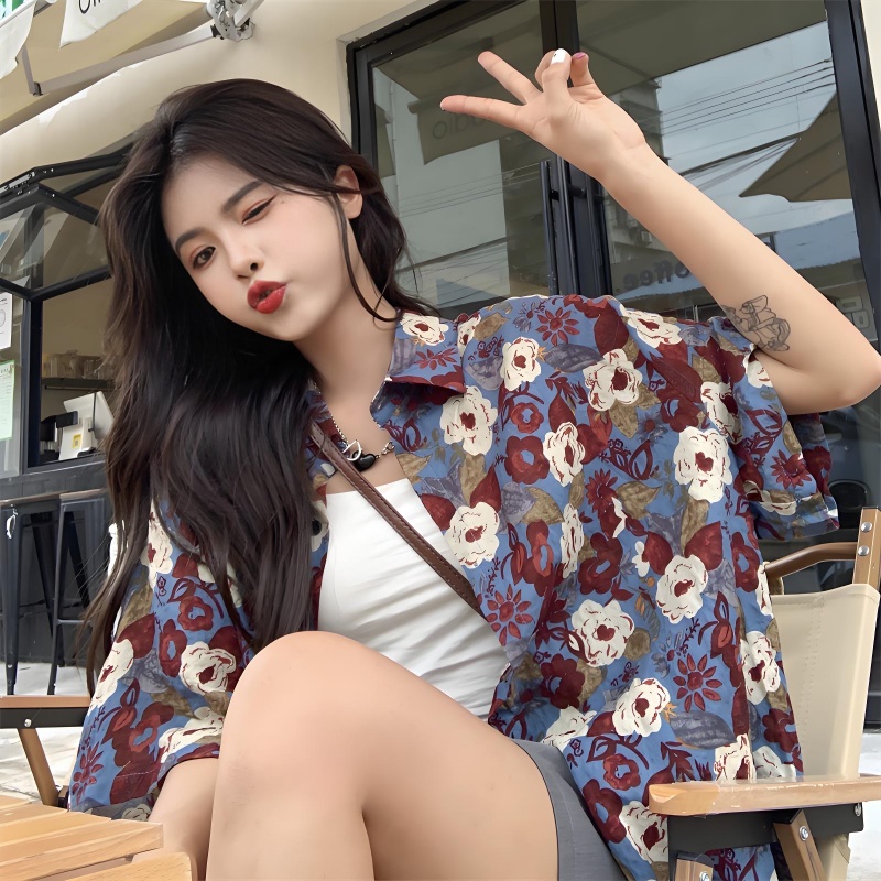 Plus Size Retro Floral Short Sleeve Shirt for Women | Loose Casual Summer Beach Top in Hong Kong Style Plus Size Retro Floral Short Sleeve Shirt for Women | Loose Casual Summer Beach Top in Hong Kong Style