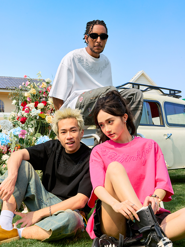 Plus Size Rhinestone Letter Short Sleeve T-Shirt for Men - American Vintage Trendy Heavyweight 90s Style 2025 Collection Plus Size Rhinestone Letter Short Sleeve T-Shirt for Men - American Vintage Trendy Heavyweight 90s Style 2025 Collection