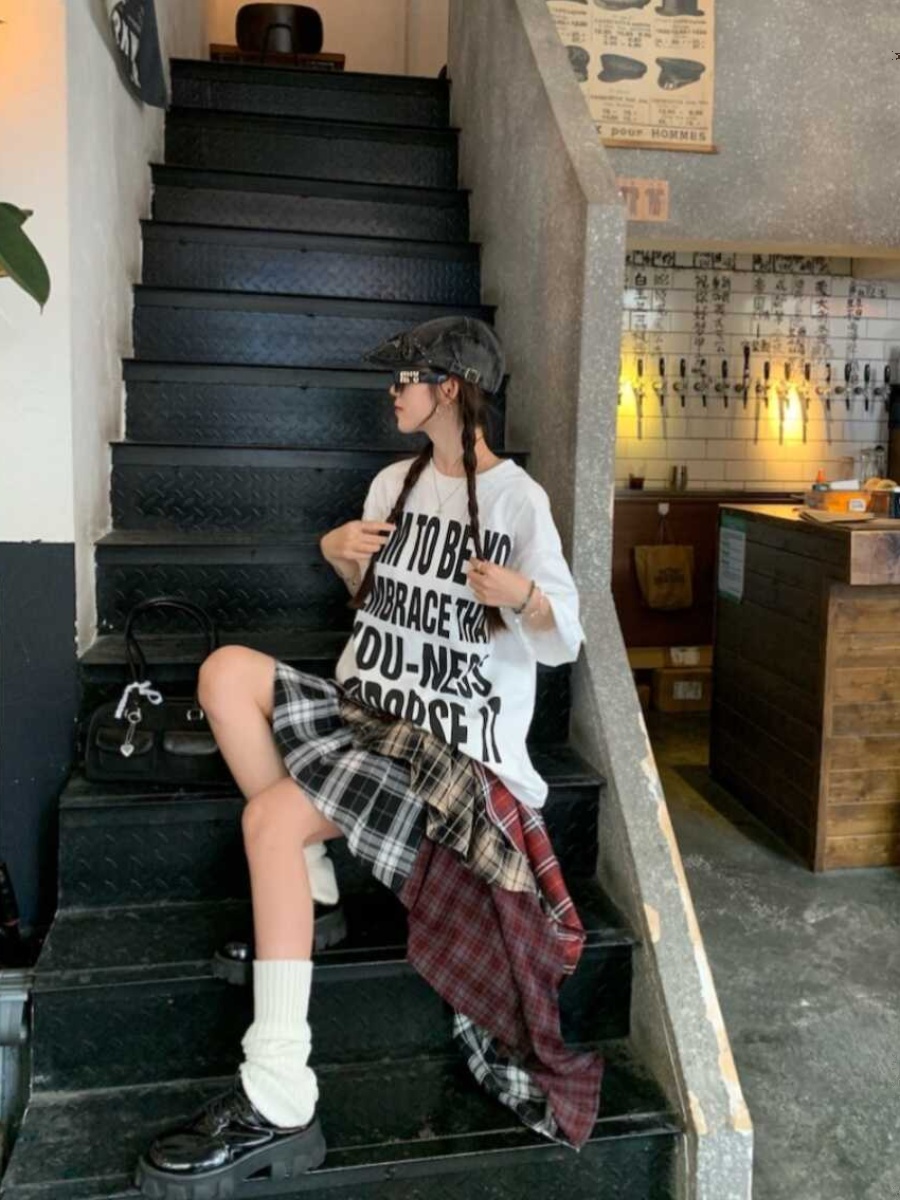 Plus Size Women's American Retro Letter Print Short Sleeve T-Shirt - Loose Fit Cotton Streetwear Top Plus Size Women's American Retro Letter Print Short Sleeve T-Shirt - Loose Fit Cotton Streetwear Top