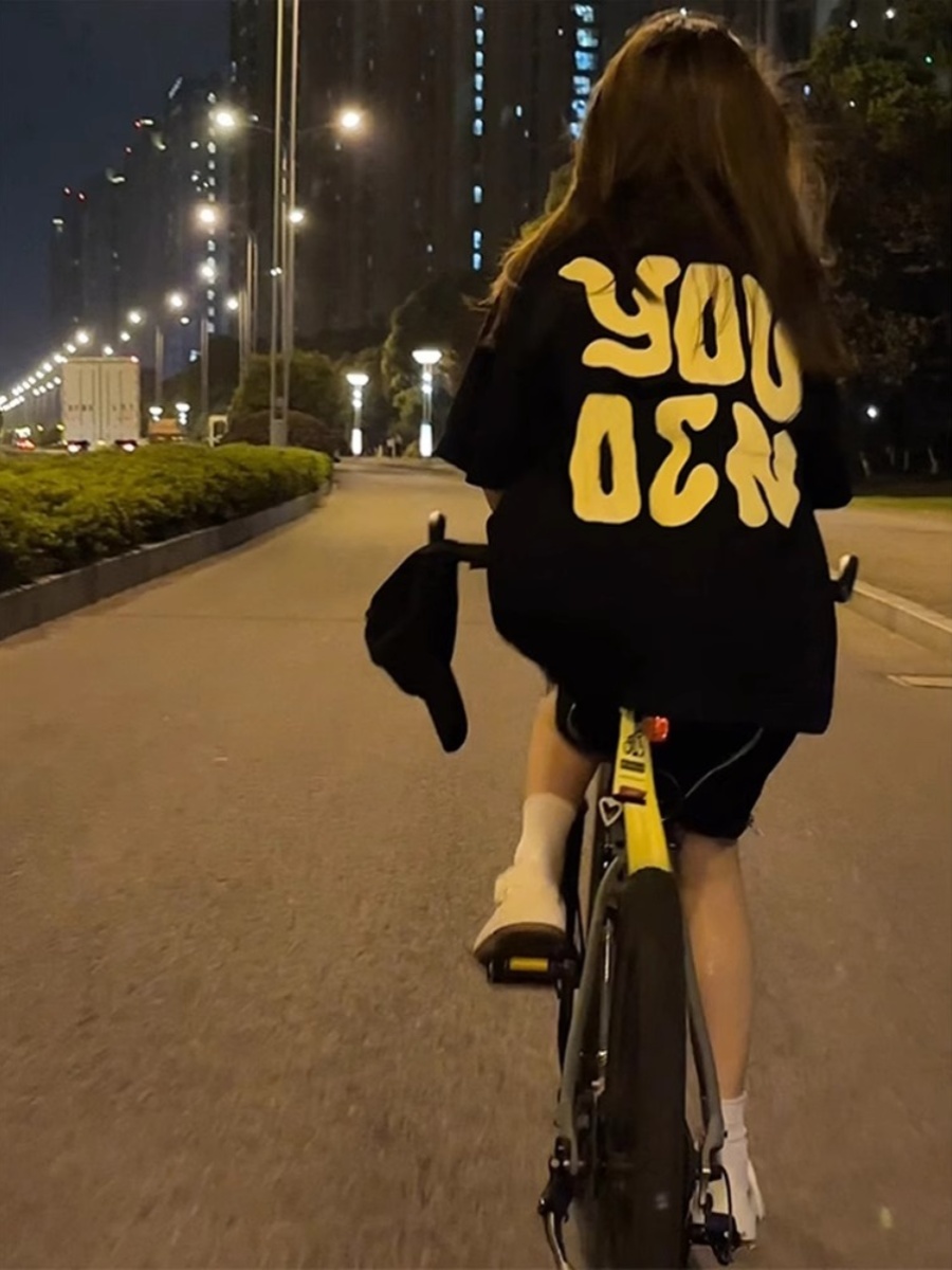 Plus Size Women's American Retro Quirky Letter Short Sleeve T-Shirt - Loose Fit High Street Style Plus Size Women's American Retro Quirky Letter Short Sleeve T-Shirt - Loose Fit High Street Style