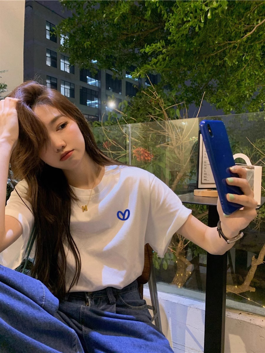 Plus Size Women's Cotton Mid-Length Short Sleeve T-Shirt - Loose Fit, Versatile Round Neck Style for Everyday Wear Plus Size Women's Cotton Mid-Length Short Sleeve T-Shirt - Loose Fit, Versatile Round Neck Style for Everyday Wear