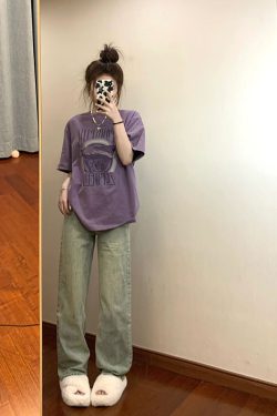 Plus Size Women's Loose-Fitting Purple Letter Print Short Sleeve T-Shirt, Retro American Style for 90s and Y2K Fashion Enthusiasts