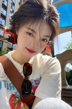 Pure Cotton Retro Tomato Fruit Print Short Sleeve T-Shirt for Men and Women, Plus Size Loose Round Neck, Casual Couple Style