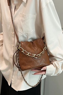 Quilted Bucket Bag for Women - Niche Fashion Chanel-Style Crossbody for Autumn/Winter 2025, Versatile High-End Design