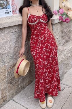 Red Floral Lace-Trimmed Waist-Cinching Camisole Long Dress - Handmade French Vintage Style for Spring/Summer 2025 Vacation Wear