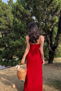 Red Lace Spaghetti Strap Dress - Fitted Waist, Long French Vacation Style with Built-In Chest Pad, Perfect for Summer Events