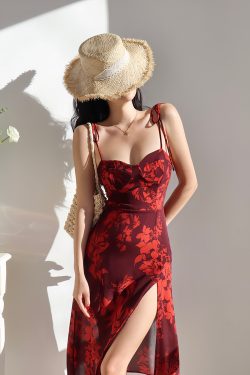 Red Printed High Slit Tie Strap Dress for Women - Sexy Waist-Defined Vacation Style, Perfect for Summer 2023
