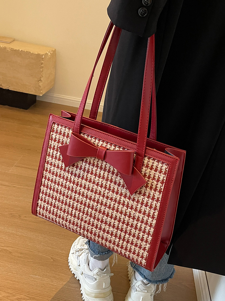 Red Women's Handbag - 2025 New Style Shoulder Bag, Large Capacity Tote for Daily Use, Weddings, Bridesmaids & Brides Red Women's Handbag - 2025 New Style Shoulder Bag, Large Capacity Tote for Daily Use, Weddings, Bridesmaids & Brides