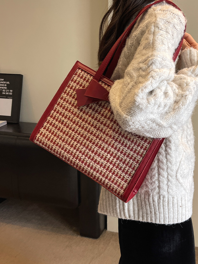 Red Women's Handbag - 2025 New Style Shoulder Bag, Large Capacity Tote for Daily Use, Weddings, Bridesmaids & Brides Red Women's Handbag - 2025 New Style Shoulder Bag, Large Capacity Tote for Daily Use, Weddings, Bridesmaids & Brides