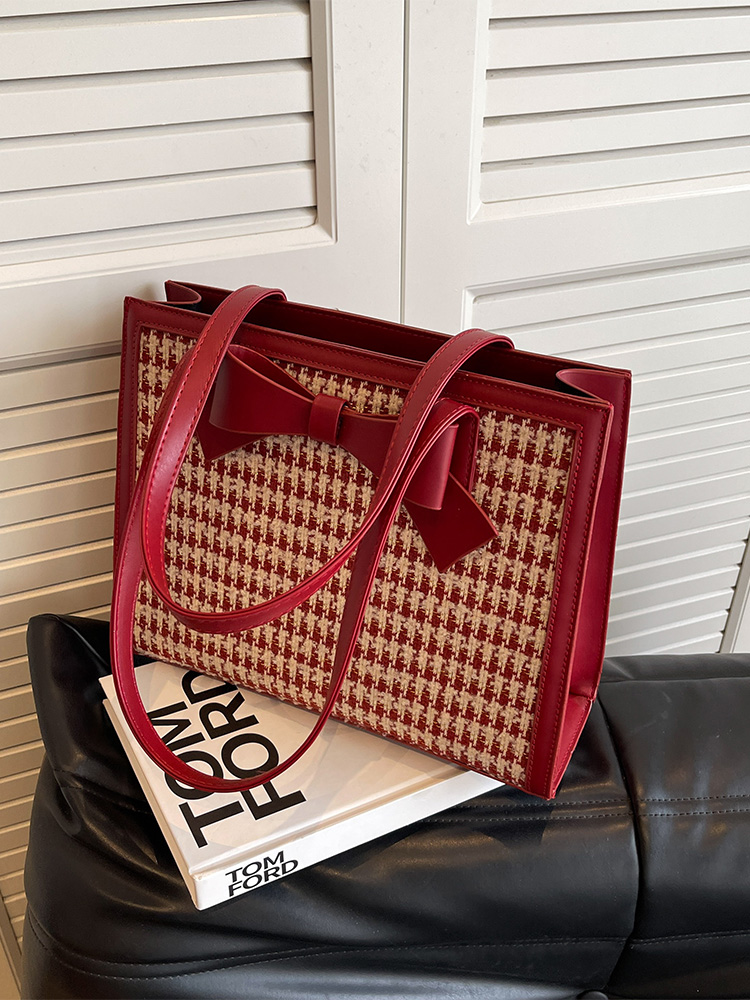 Red Women's Handbag - 2025 New Style Shoulder Bag, Large Capacity Tote for Daily Use, Weddings, Bridesmaids & Brides Red Women's Handbag - 2025 New Style Shoulder Bag, Large Capacity Tote for Daily Use, Weddings, Bridesmaids & Brides