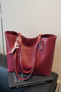 Red Women's High-End Shoulder Handbag - Large Capacity Commuting Bag for Weddings, Brides, and Bridesmaids - 2025 New Style