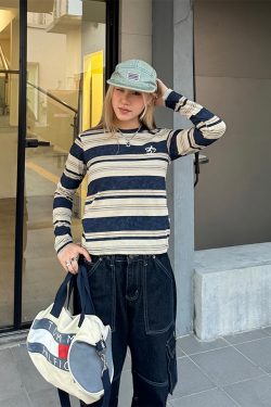 Retro American Striped Loose Short Sleeve T-Shirt for Women - Summer 2024 INS Style Top, Casual Y2K Fashion