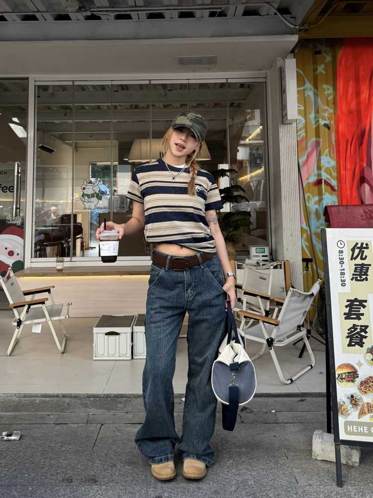 Retro American Striped Loose Short Sleeve T-Shirt for Women - Summer 2024 INS Style Top, Casual Y2K Fashion Retro American Striped Loose Short Sleeve T-Shirt for Women - Summer 2024 INS Style Top, Casual Y2K Fashion