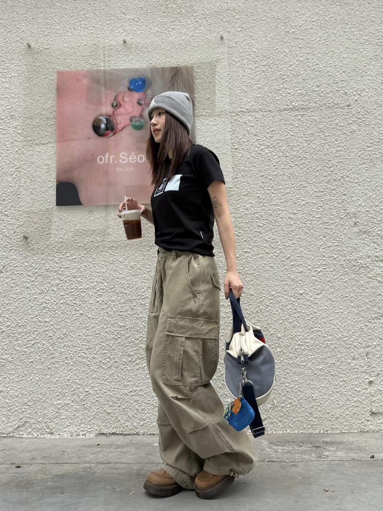 Retro American-Style Multi-Pocket Wide-Leg Work Pants for Men and Women - Casual Slimming Loose Fit Long Trousers Retro American-Style Multi-Pocket Wide-Leg Work Pants for Men and Women - Casual Slimming Loose Fit Long Trousers