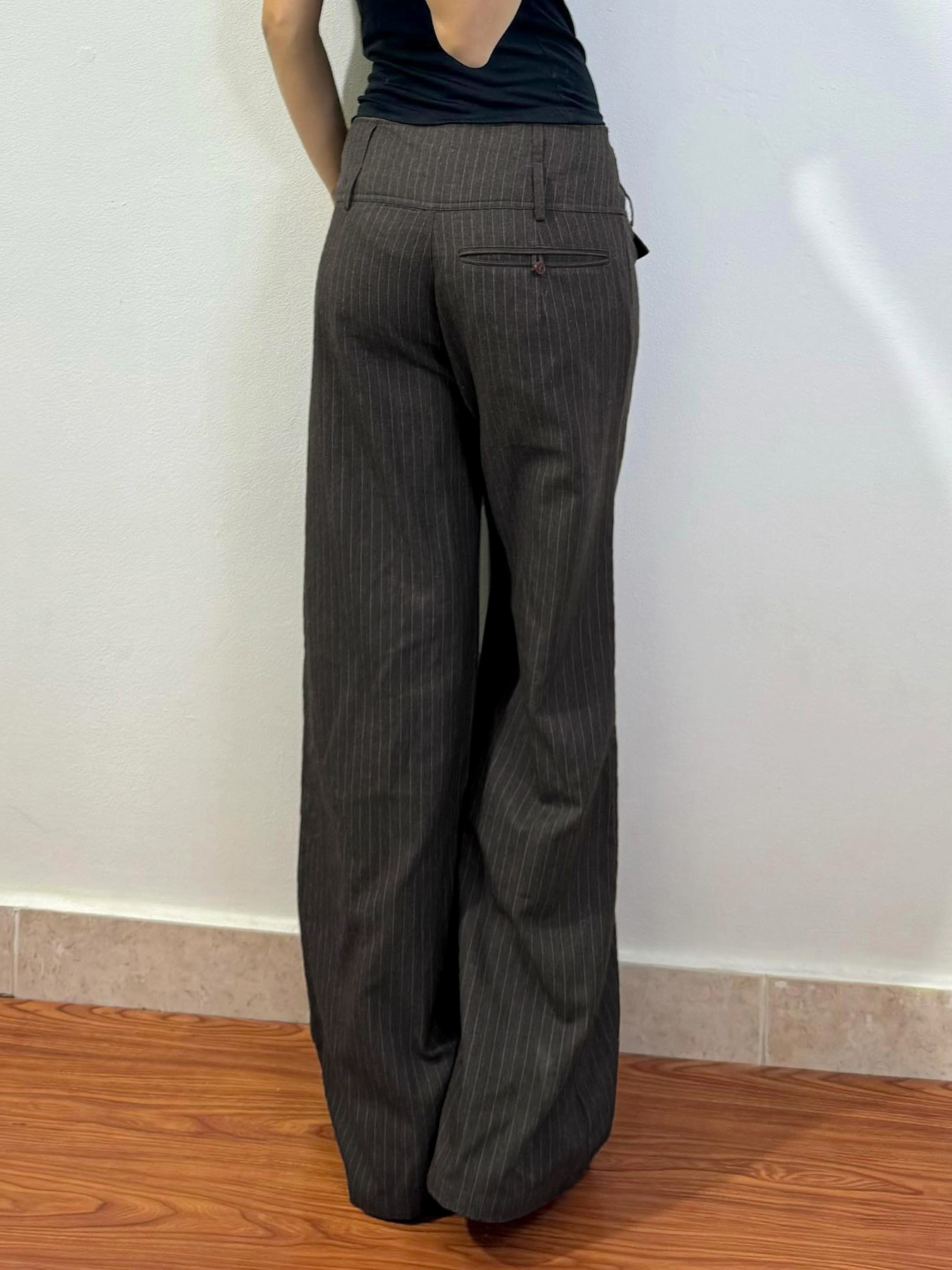 Retro Asymmetrical Pocket Striped Wide-Leg Pants for Women - Vintage British Style Loose Fit Straight-Leg Trousers Retro Asymmetrical Pocket Striped Wide-Leg Pants for Women - Vintage British Style Loose Fit Straight-Leg Trousers