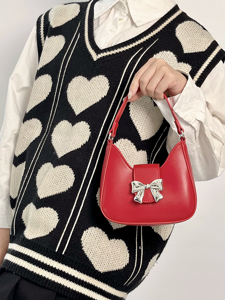 Retro Bow Crossbody Bag for Women - Exquisite Chain Design, Small Handbag, Trendy Niche Style for 2025 Retro Bow Crossbody Bag for Women - Exquisite Chain Design, Small Handbag, Trendy Niche Style for 2025