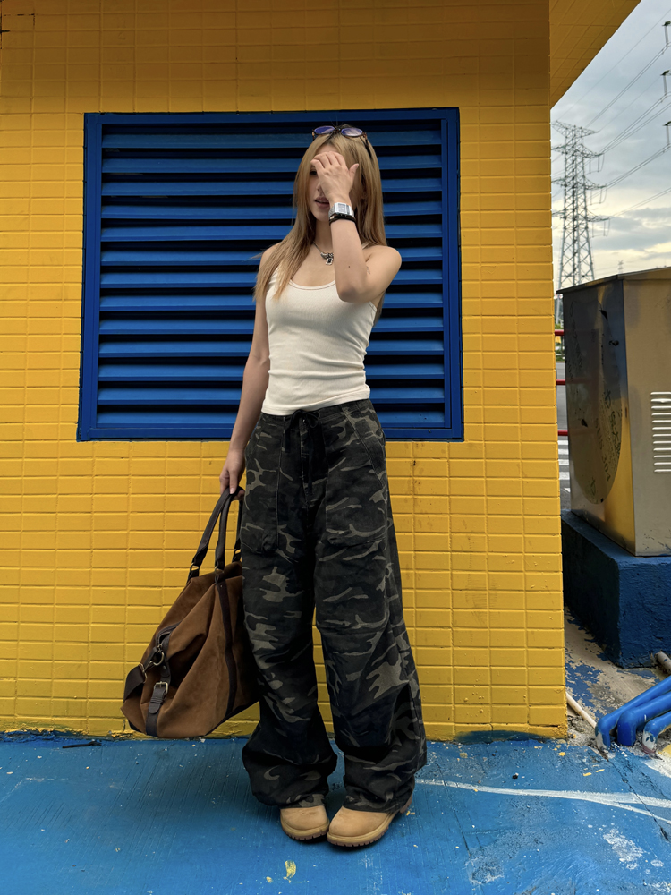 Retro Camouflage Straight Tube Pleated Pants with Waist Belt - Casual Loose Fit Long Pants for Y2K Style and Workwear Retro Camouflage Straight Tube Pleated Pants with Waist Belt - Casual Loose Fit Long Pants for Y2K Style and Workwear