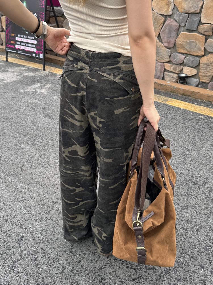 Retro Camouflage Straight Tube Pleated Pants with Waist Belt - Casual Loose Fit Long Pants for Y2K Style and Workwear Retro Camouflage Straight Tube Pleated Pants with Waist Belt - Casual Loose Fit Long Pants for Y2K Style and Workwear