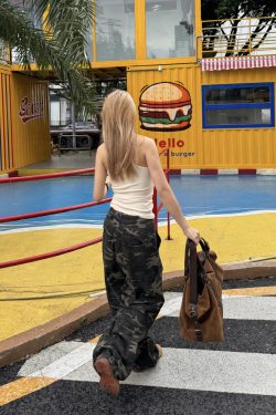 Retro Camouflage Straight Tube Pleated Pants with Waist Belt - Casual Loose Fit Long Pants for Y2K Style and Workwear