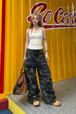 Retro Camouflage Straight Tube Pleated Pants with Waist Belt - Casual Loose Fit Long Pants for Y2K Style and Workwear