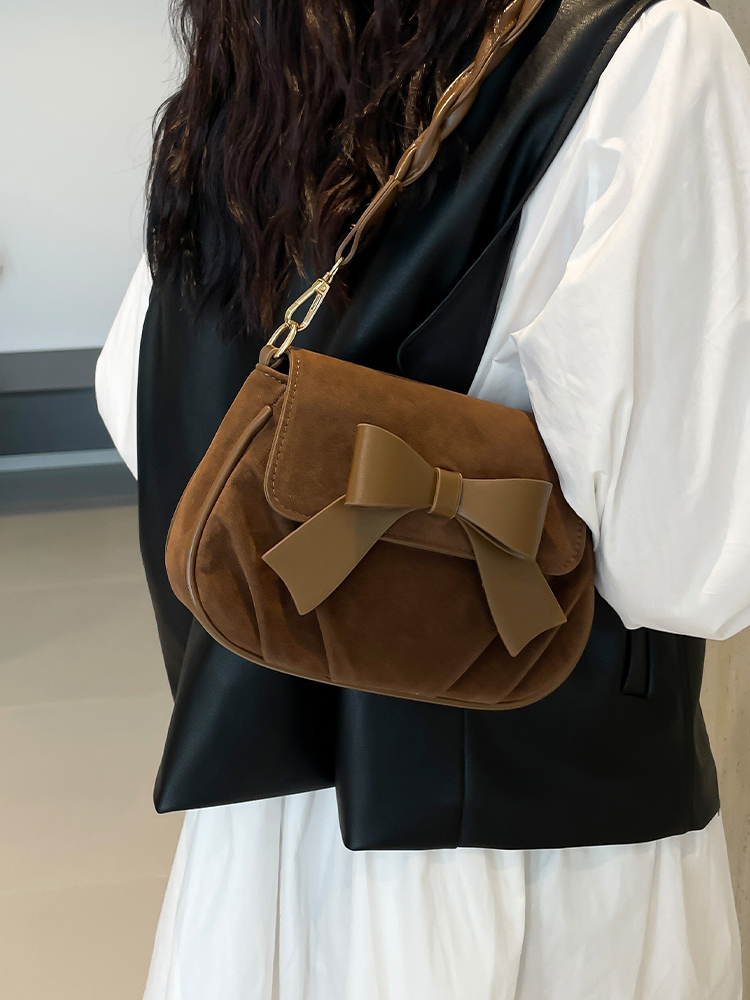 Retro Casual Saddle Bag for Women - Stylish High-Quality Crossbody Bag for Autumn 2025 Fashion Trend Retro Casual Saddle Bag for Women - Stylish High-Quality Crossbody Bag for Autumn 2025 Fashion Trend