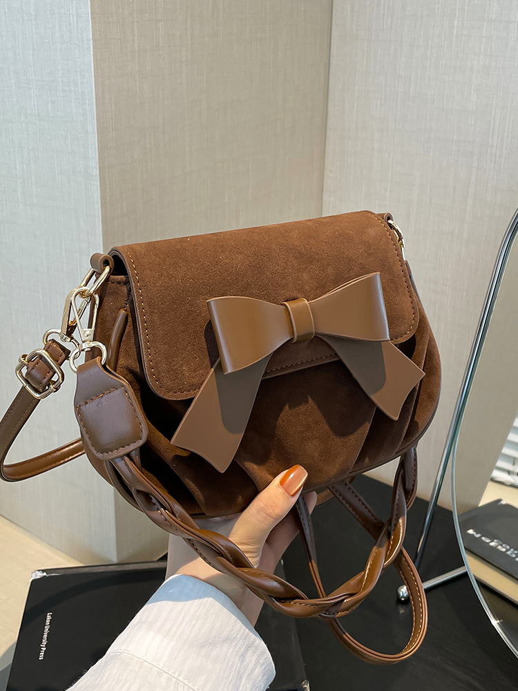 Retro Casual Saddle Bag for Women - Stylish High-Quality Crossbody Bag for Autumn 2025 Fashion Trend Retro Casual Saddle Bag for Women - Stylish High-Quality Crossbody Bag for Autumn 2025 Fashion Trend