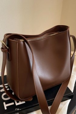 Retro Casual Shoulder Bag for Women - Trendy Spring Summer 2025 Bucket Crossbody Bag for Commuting and Everyday Use