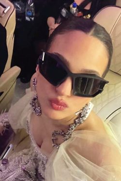 Retro Cat-Eye Punk Sunglasses for Men and Women - Trendy Futuristic Alien Style - Millennial Spicy Girl Fashion Accessory