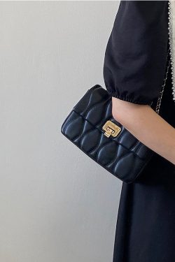 Retro Chain Bag for Women - Versatile Spring/Summer Shoulder & Crossbody Small Bag - 2025 Niche Design