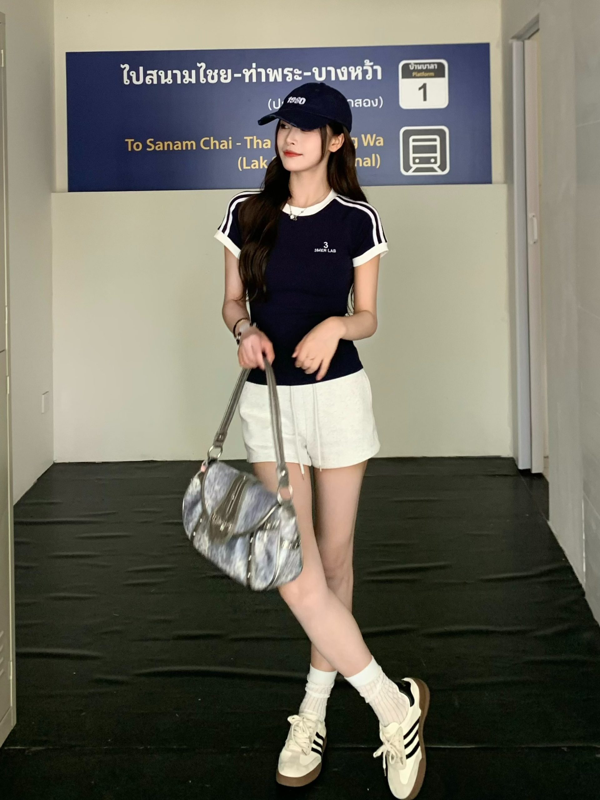 Retro Color-Blocking Short Sleeve T-Shirt for Women - 2024 Summer Raglan Sleeve Slim Fit Top, Y2K Inspired Fashion Retro Color-Blocking Short Sleeve T-Shirt for Women - 2024 Summer Raglan Sleeve Slim Fit Top, Y2K Inspired Fashion