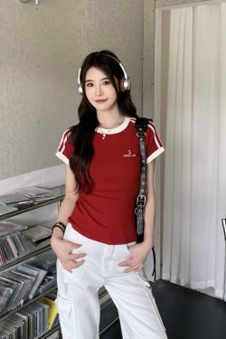 Retro Color-Blocking Short Sleeve T-Shirt for Women - 2024 Summer Raglan Sleeve Slim Fit Top, Y2K Inspired Fashion