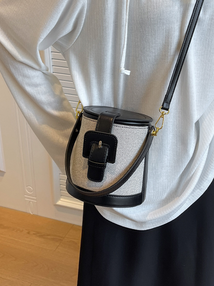 Retro Color-Blocking Women's Casual Bucket Bag - Trendy Crossbody Handbag for Summer 2025, Chic Niche Style Retro Color-Blocking Women's Casual Bucket Bag - Trendy Crossbody Handbag for Summer 2025, Chic Niche Style