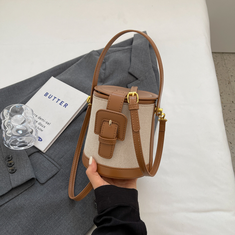 Retro Color-Blocking Women's Casual Bucket Bag - Trendy Crossbody Handbag for Summer 2025, Chic Niche Style Retro Color-Blocking Women's Casual Bucket Bag - Trendy Crossbody Handbag for Summer 2025, Chic Niche Style