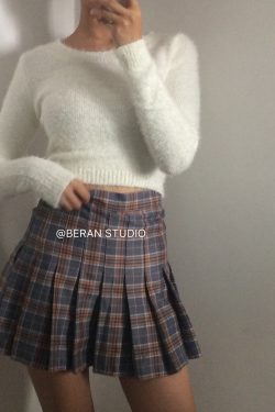 Retro Cute Multicolor Fluffy Feather Yarn Round Neck High Waist Cropped Long Sleeve Knitted Top, Y2K Inspired Fashion