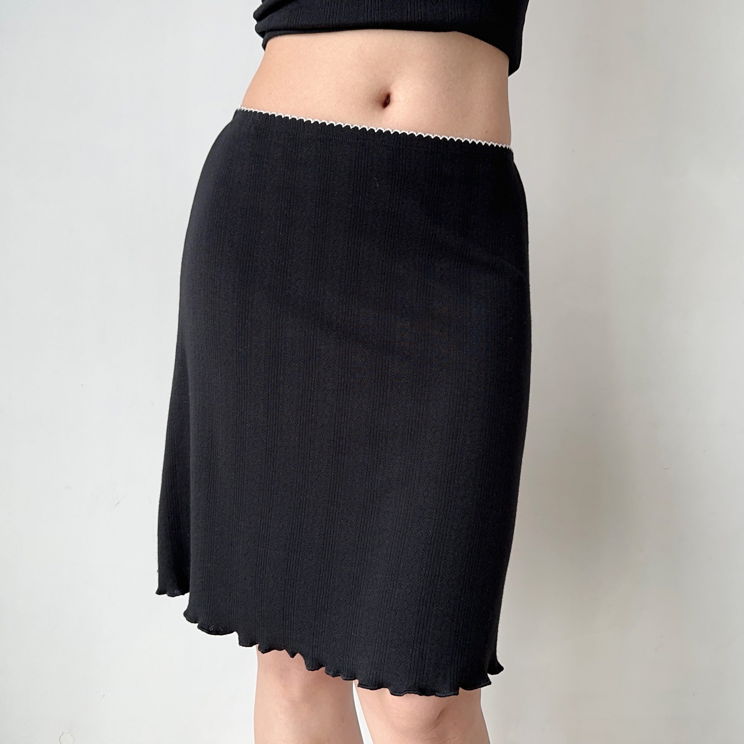 Retro European American Style Three-Piece Set: DIY New Year Camisole, Cardigan, and Skirt for Hot Girl Aesthetic Retro European American Style Three-Piece Set: DIY New Year Camisole, Cardigan, and Skirt for Hot Girl Aesthetic