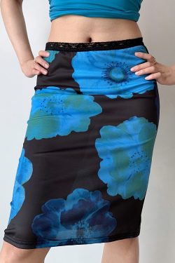 Retro Floral Printed Pencil Skirt with Lace Trim - European American Style Short Skirt for a Chic 90s Inspired Look