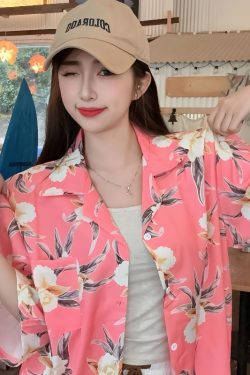 Retro Floral Short Sleeve Shirt for Women - Loose Casual Hawaiian Style Ice Silk Top for Beach Wear