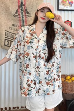 Retro Floral Short Sleeve Shirt for Women - Loose Casual Hawaiian Style Ice Silk Top for Beach Wear