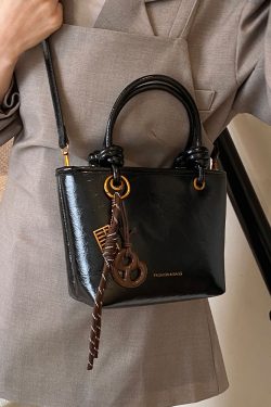 Retro Handheld Bucket Bag for Women - Minimalist Casual Shoulder Bag, 2025 Autumn Winter Style, Korean Fashion Trend