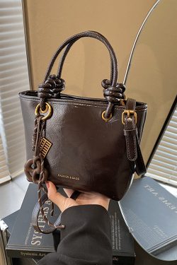 Retro Handheld Bucket Bag for Women - Minimalist Casual Shoulder Bag, 2025 Autumn Winter Style, Korean Fashion Trend