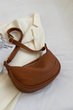 Retro High-End Fashion Small Saddle Bag for Women - Minimalist Casual Shoulder Bag for Autumn & Winter 2025, Trendy Versatile Design