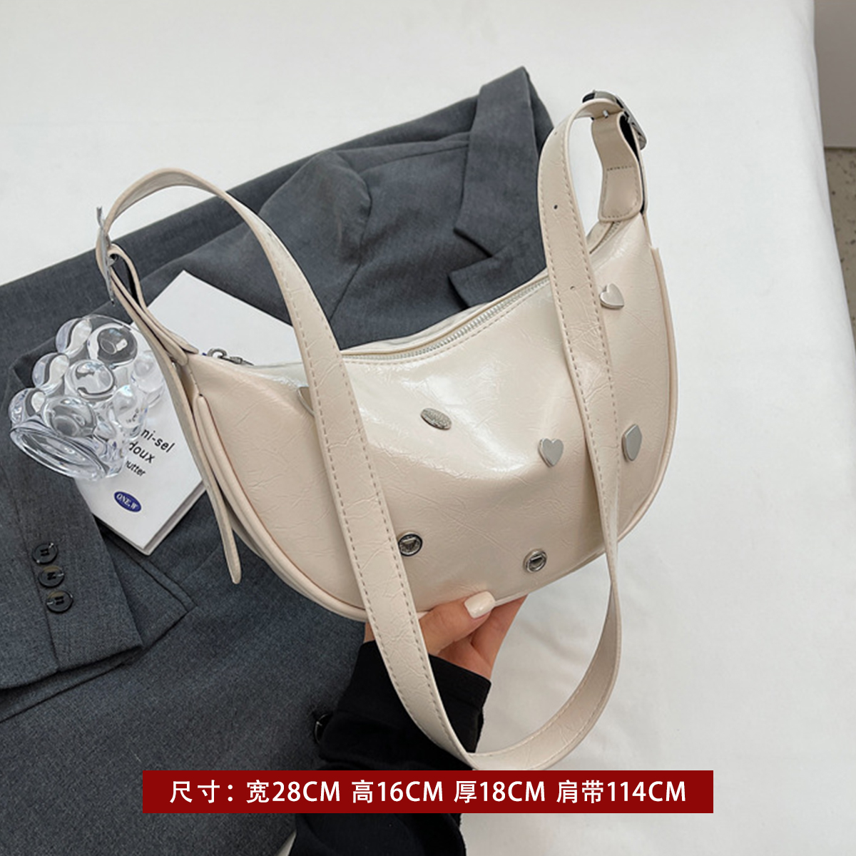 Retro High-End Fashion Small Saddle Bag for Women - Minimalist Casual Shoulder Bag for Autumn & Winter 2025, Trendy Versatile Design Retro High-End Fashion Small Saddle Bag for Women - Minimalist Casual Shoulder Bag for Autumn & Winter 2025, Trendy Versatile Design