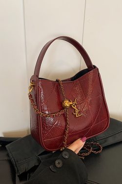 Retro High-End Oil Wax Leather Bucket Bag for Women - Trendy Versatile Shoulder Bag for Winter 2025 Fashion