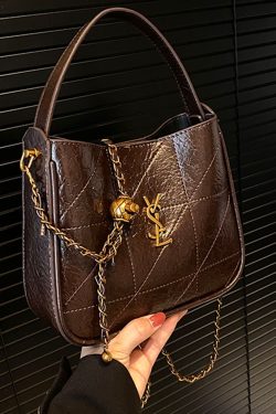Retro High-End Oil Wax Leather Bucket Bag for Women - Trendy Versatile Shoulder Bag for Winter 2025 Fashion