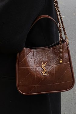 Retro High-End Oil Wax Leather Bucket Bag for Women - Trendy Versatile Shoulder Bag for Winter 2025 Fashion