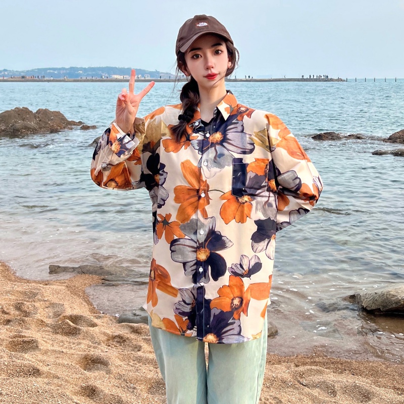 Retro Loose Long Sleeve Floral Shirt for Women – Autumn Hawaiian Beach Top, Unique Casual Style Retro Loose Long Sleeve Floral Shirt for Women – Autumn Hawaiian Beach Top, Unique Casual Style