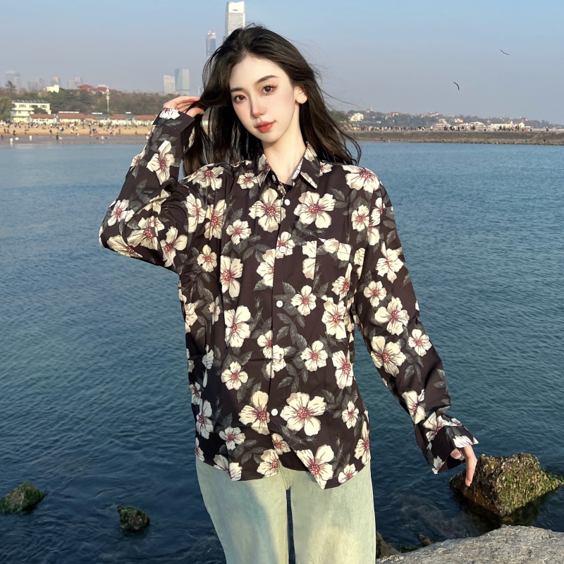 Retro Loose Long Sleeve Floral Shirt for Women – Autumn Hawaiian Beach Top, Unique Casual Style Retro Loose Long Sleeve Floral Shirt for Women – Autumn Hawaiian Beach Top, Unique Casual Style