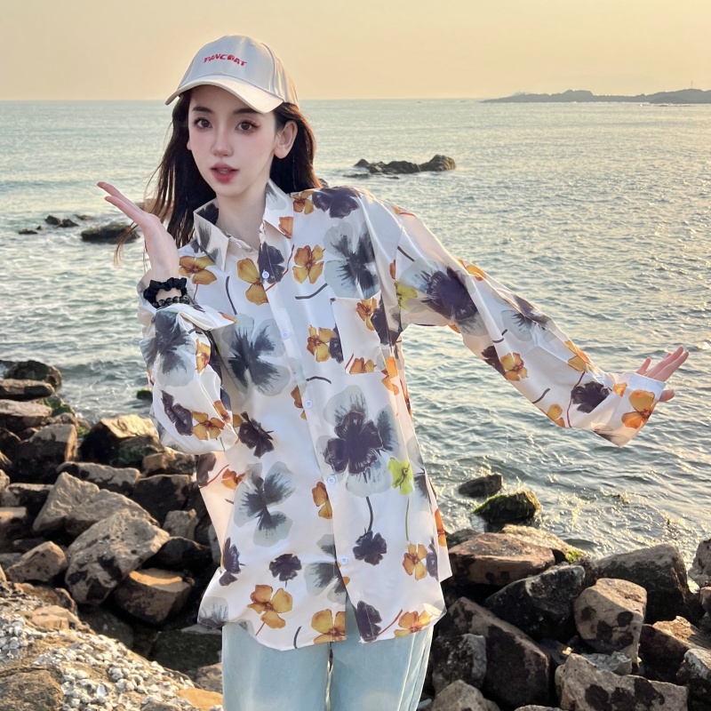 Retro Loose Long Sleeve Floral Shirt for Women – Autumn Hawaiian Beach Top, Unique Casual Style Retro Loose Long Sleeve Floral Shirt for Women – Autumn Hawaiian Beach Top, Unique Casual Style
