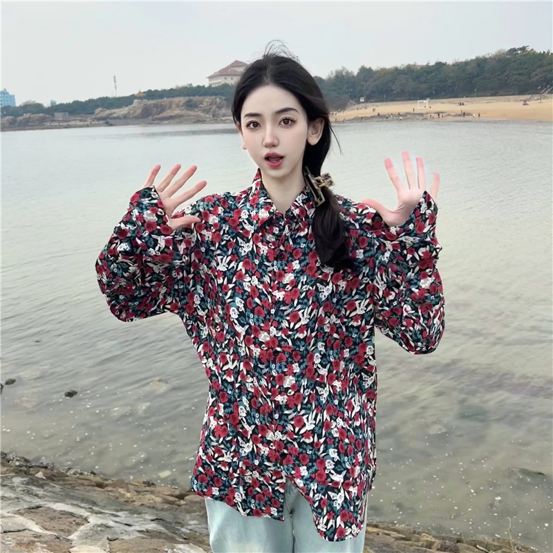 Retro Loose Long Sleeve Floral Shirt for Women – Autumn Hawaiian Beach Top, Unique Casual Style Retro Loose Long Sleeve Floral Shirt for Women – Autumn Hawaiian Beach Top, Unique Casual Style